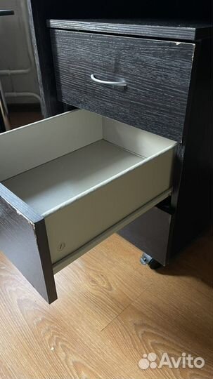 Письменный стол IKEA