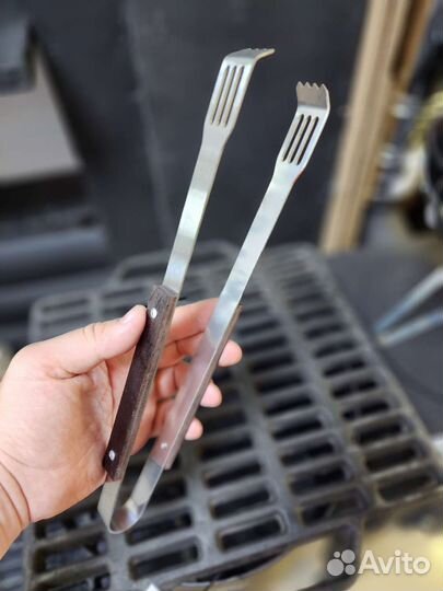 Щипцы для гриля с деревянной ручкой малые