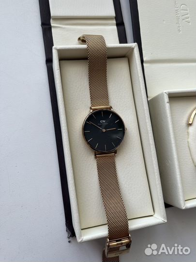Часы Daniel Wellington женские