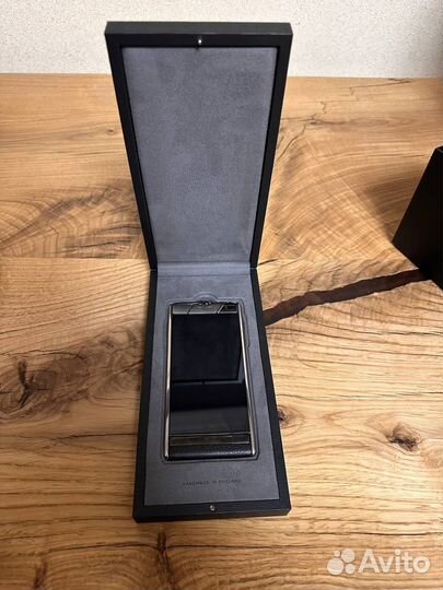 Vertu Aster Caviar Karung, 2/64 ГБ