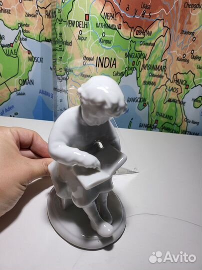 Фарфоровые статуэтки