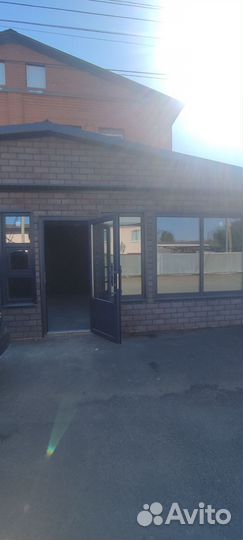 Сдам в аренду торговое помещение
