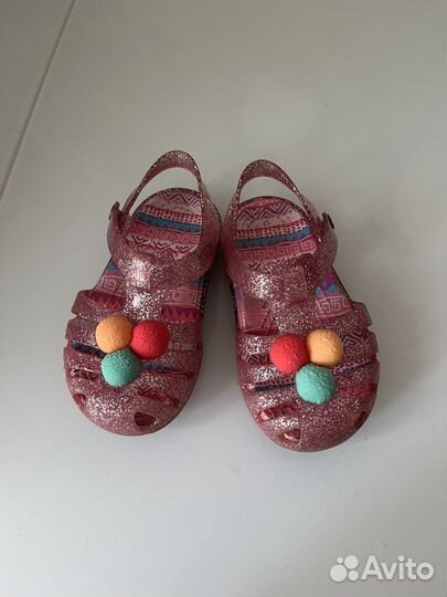 Сандалии Crocs C6