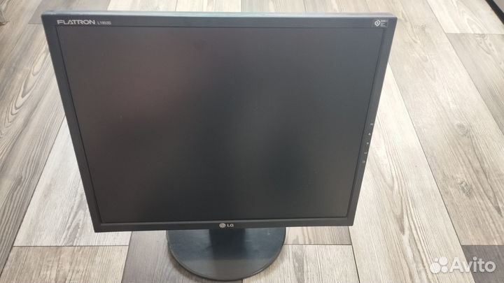 Монитор LG flatron