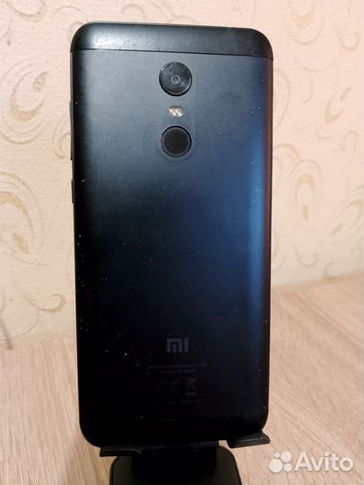 Xiaomi Redmi 5 Plus, 3/32 ГБ