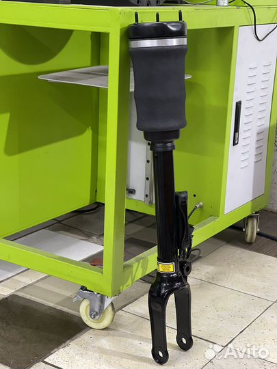 Амортизатор пневмоподвески Mercedes Ml W164