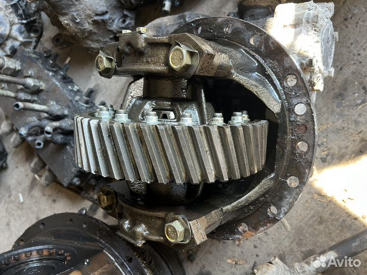 Продам редуктор камаз 47 49 50 зубев