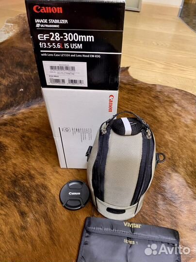 Объектив Canon EF 28-300mm