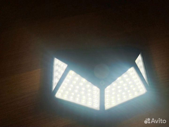 Светильник с датчиком движения