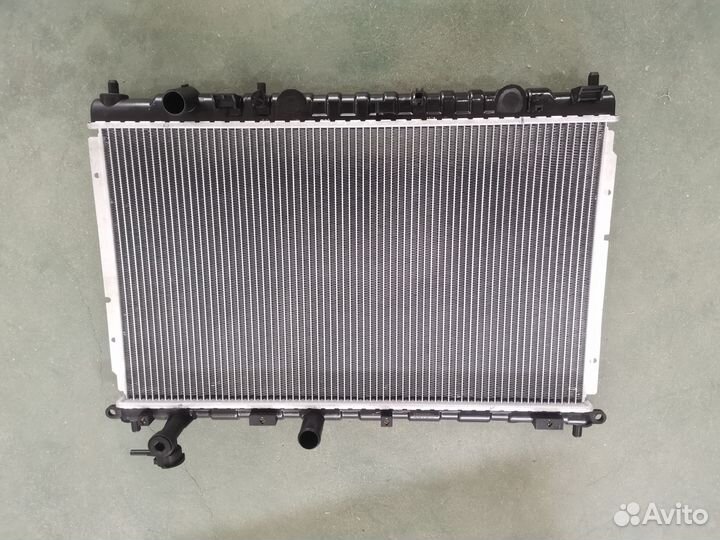 Радиатор MG 350, MG 3, MG 5 (для МКПП)