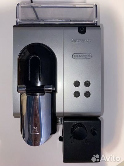 Капсульная кофемашина delonghi