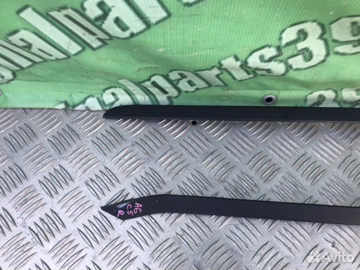 Молдинг лобового стекла Audi A6 C5 avant 2.5TDI