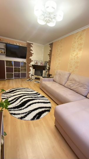 2-к. квартира, 50 м², 1/5 эт.