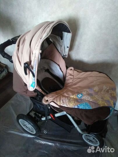 Прогулочная коляска