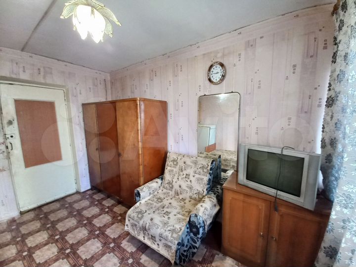 Комната 11 м² в 3-к., 1/2 эт.