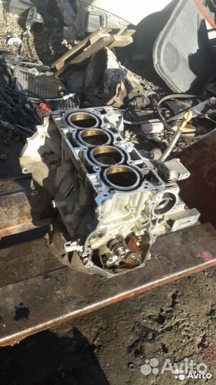 Блок коленвал с поршнями HR16 Juke Sentra Tiida