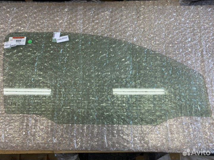 Стекло двери переднее правое Opel Corsa C