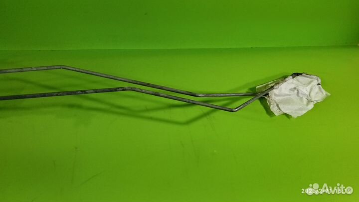 Замок двери передний правый Mitsubishi Galant 8