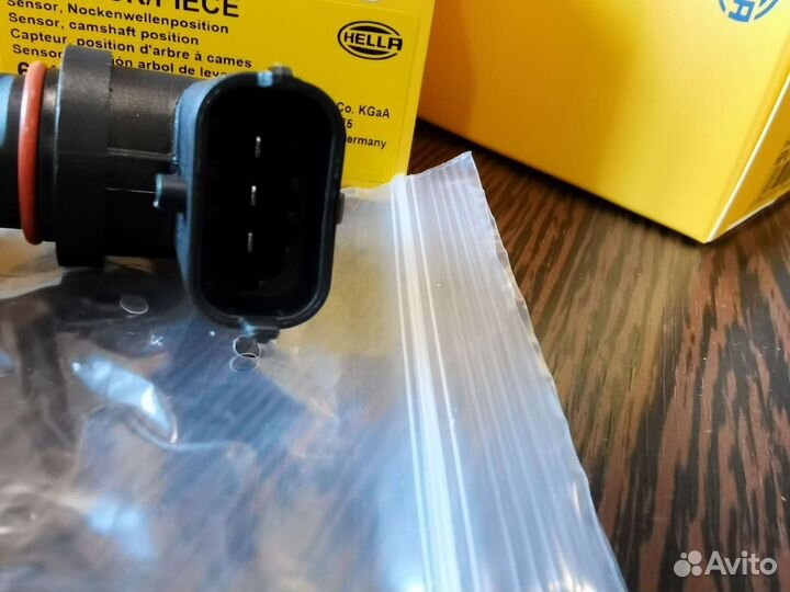 Датчик распредвала Hella (Германия). Новый