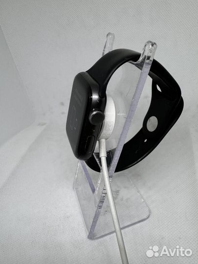 Умные часы Apple Watch SE 44 мм А2352