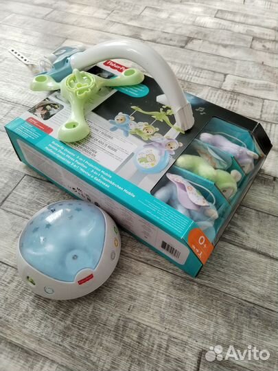 Мобиль на кроватку с проектором fisher price