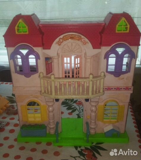 Домик кукольный с мебелью