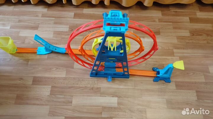 Трек для машинок Hot wheels