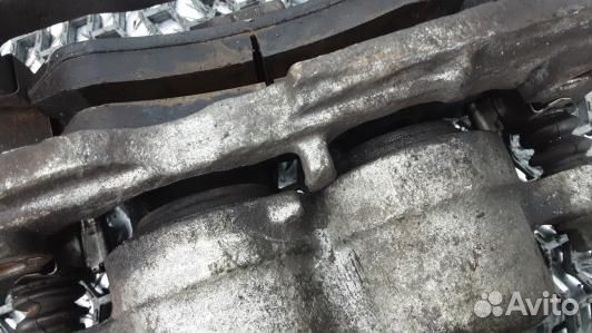 Суппорт тормозной передний правый cadillac escalad