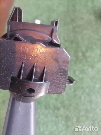 Переключатель подрулевой (света-поворотников) 8637