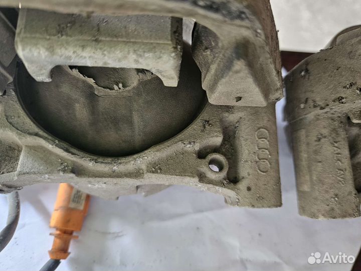 Опора двигателя Audi A6(c7) 4g0199381qe