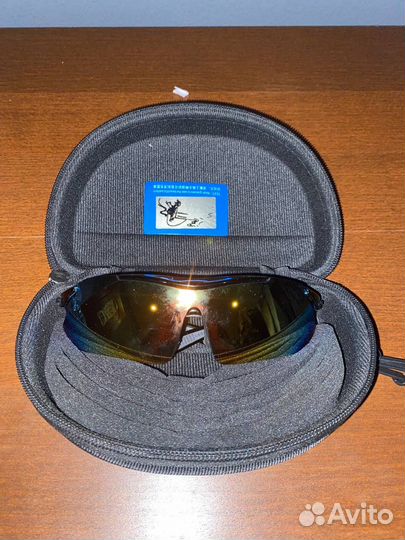 Очки солнцезащитные, спортивные