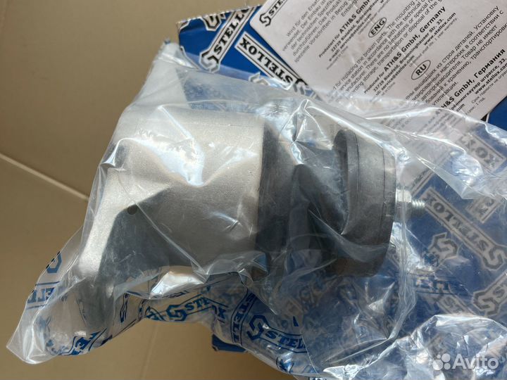 Подушка крепления двигателя Mitsubishi colt