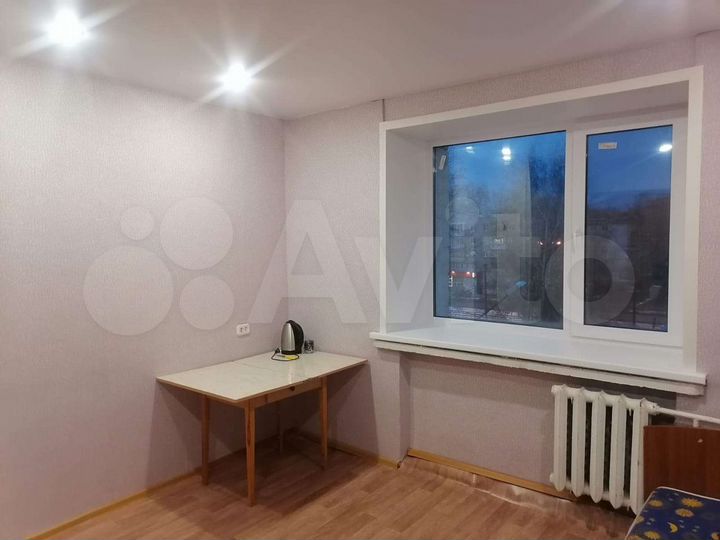 Комната 12 м² в 8-к., 4/9 эт.