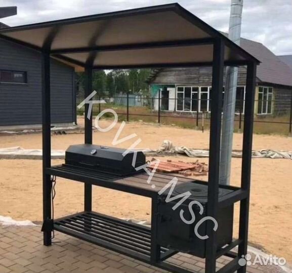 Мангал с крышей лофт