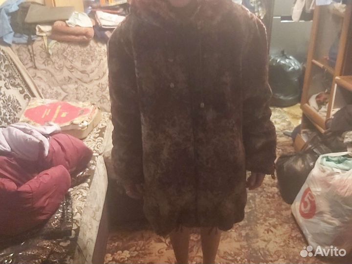 Шуба женская зимняя б/у мало размер 40-42
