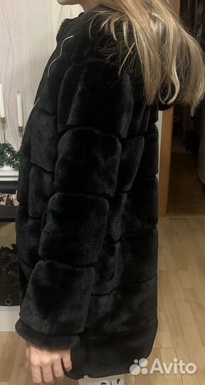 Искусственная шуба черная