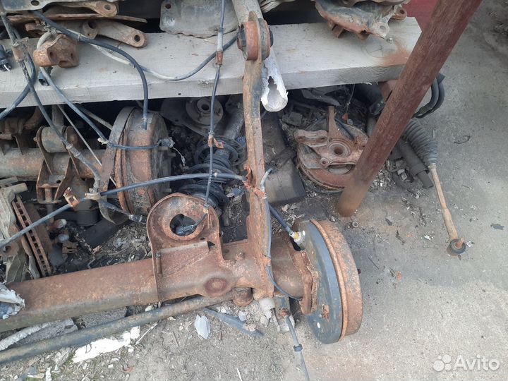 Балка задняя Mazda MPV 2 (LW) 2003