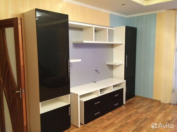 Шкаф навесной