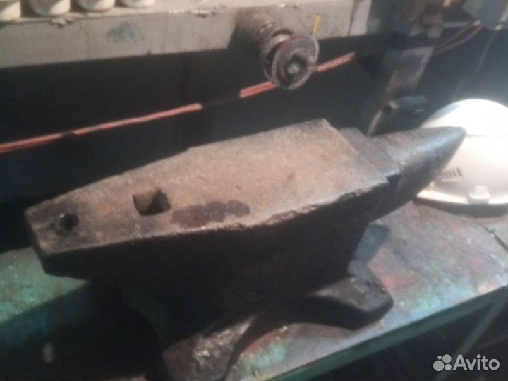 Кузнечная наковальня СССР