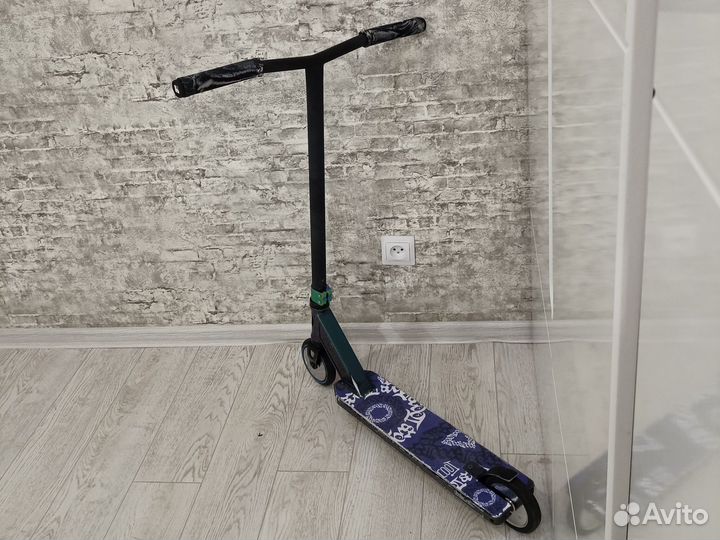 Трюковой самокат