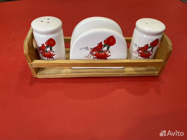 Солонка и перечница