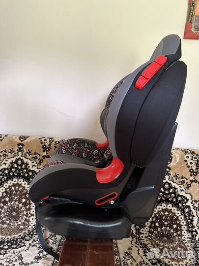 Автокресло группа 1/2 (9-25 кг) Siger Кокон-Isofix