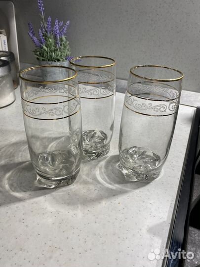 Бокалы для вина и стаканы