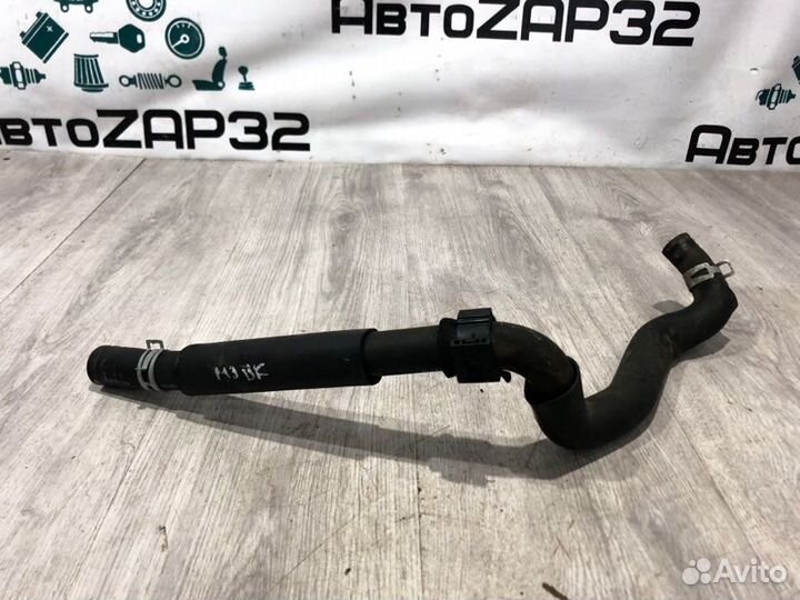 Патрубок системы охлаждения Mazda 3 BK Z6 2004