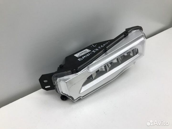 Левая противотуманная фара BMW X7 (G07)