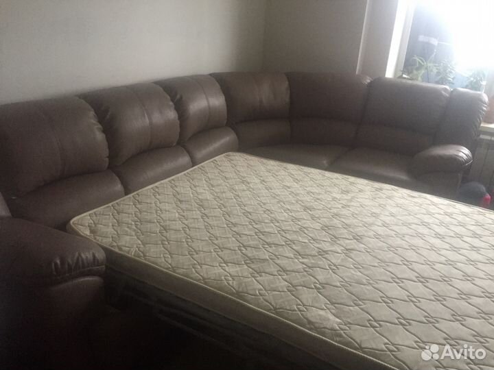 Угловой диван