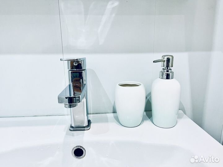 Тумба+зеркало для ванной