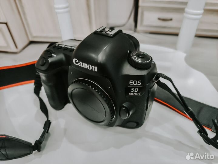 Canon eos 5D Mark IV body