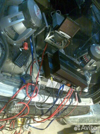 Alpine r12 SWR-1242D