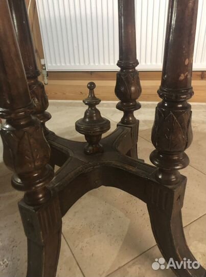 Стол старинный антикварный